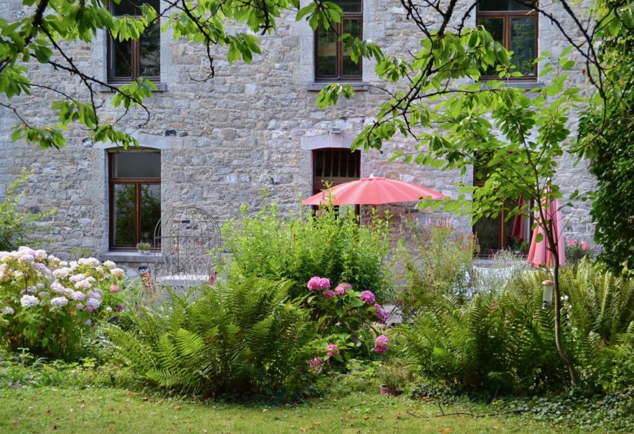 Au Plaisir Hotel Hastiere-par-dela Exterior foto