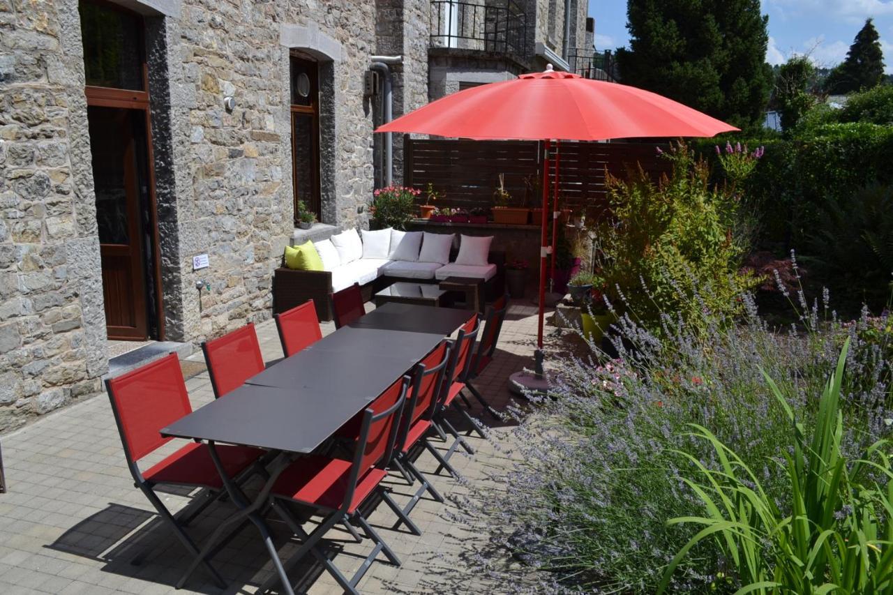 Au Plaisir Hotel Hastiere-par-dela Exterior foto