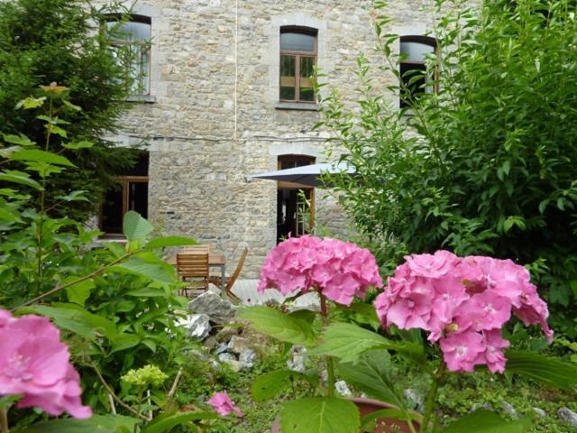 Au Plaisir Hotel Hastiere-par-dela Exterior foto